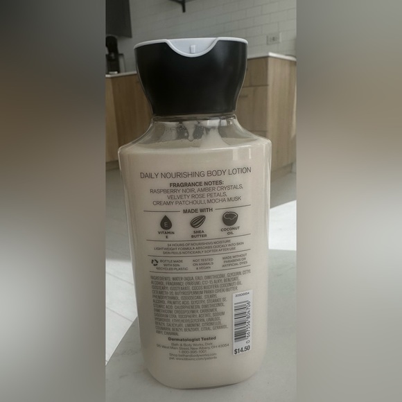 Bath & Body Works Into The Night Body Lotion One Size New - Picture 2 of 3